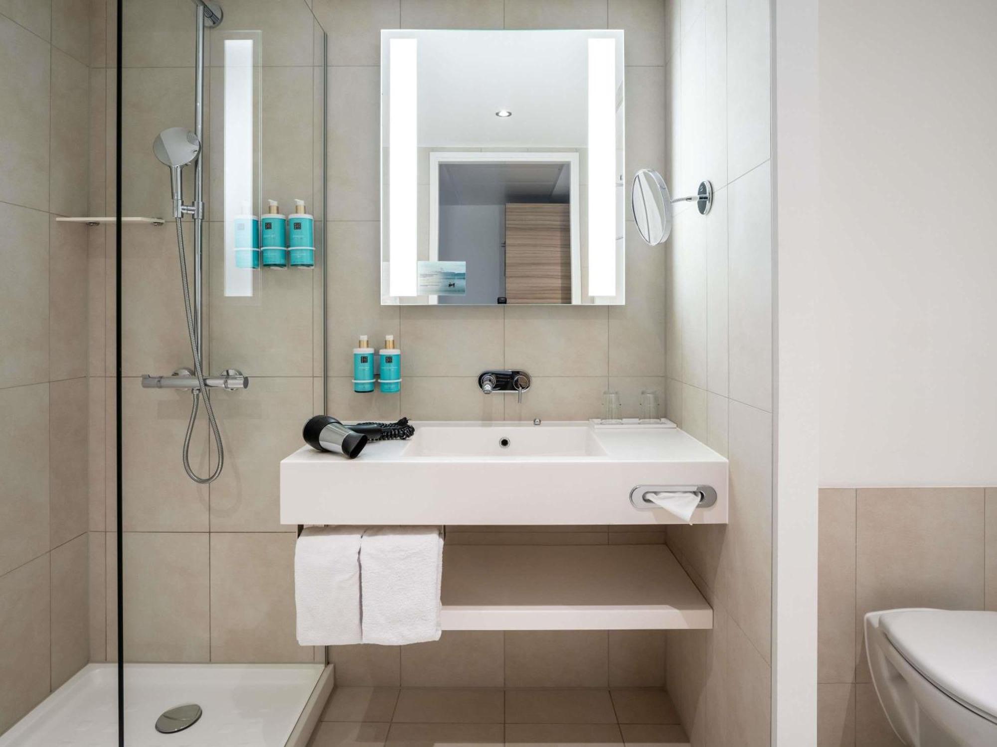 Quarto Twin Standard